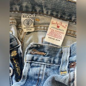2000’s Lucky Jeans Size 2/26